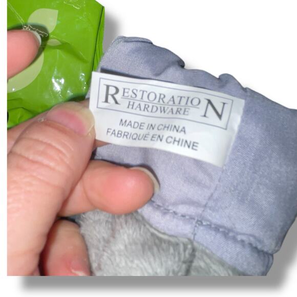 Restoration Hardware Murdock & Ross Hand Puppet Seal with Ball Star Gray Blue - Picture 9 of 14